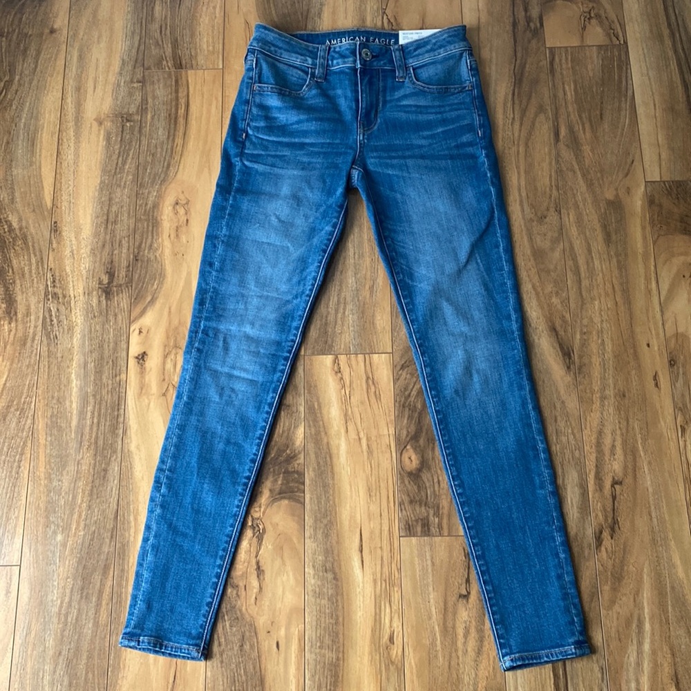 NWT American Eagle Jeans